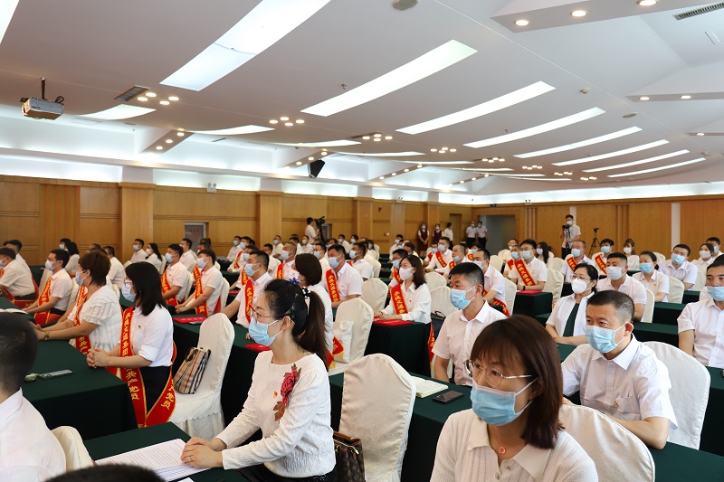 ƽ����(pinnacle)�ٷ���վ